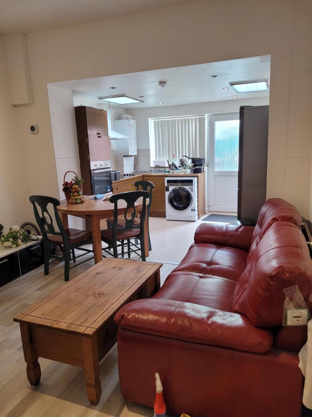 Nice Double Bedroom Near Qmc 노팅엄 외부 사진