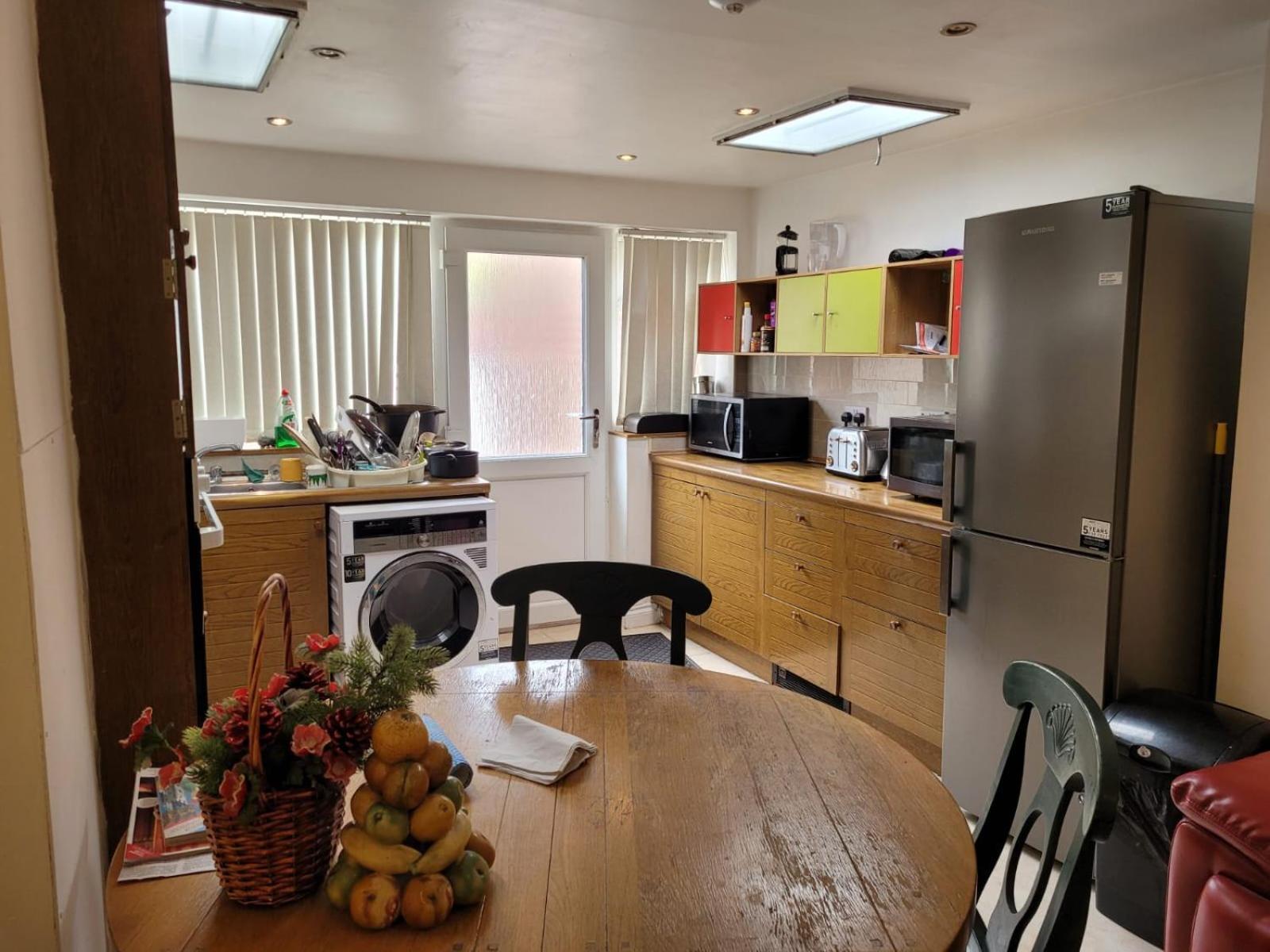 Nice Double Bedroom Near Qmc 노팅엄 외부 사진